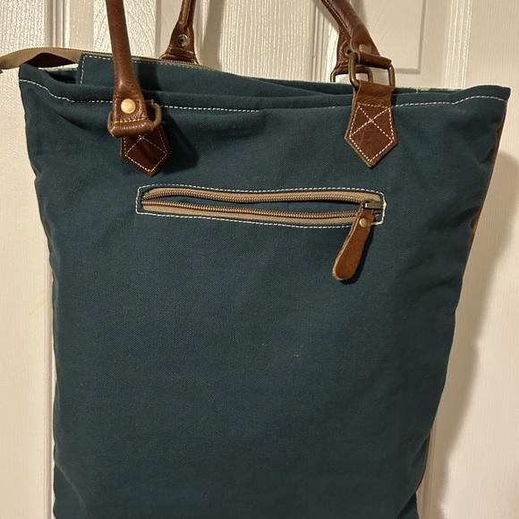 Tribal Fringe Tote Bag - Blue and Brown - Picture 2 of 5